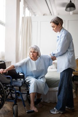 old-patient-suffering-from-parkinson (1)
